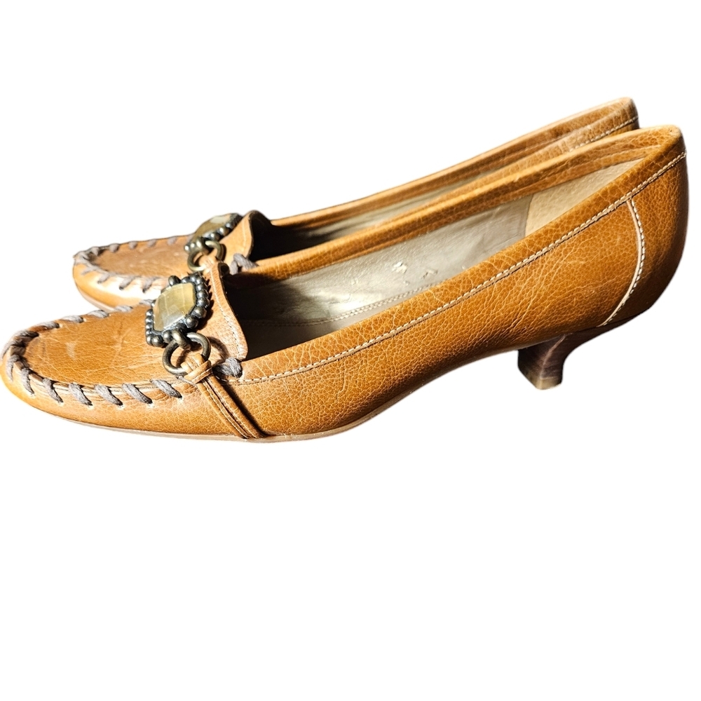 Brown leather kitten heel slip on pump womens size 8.5